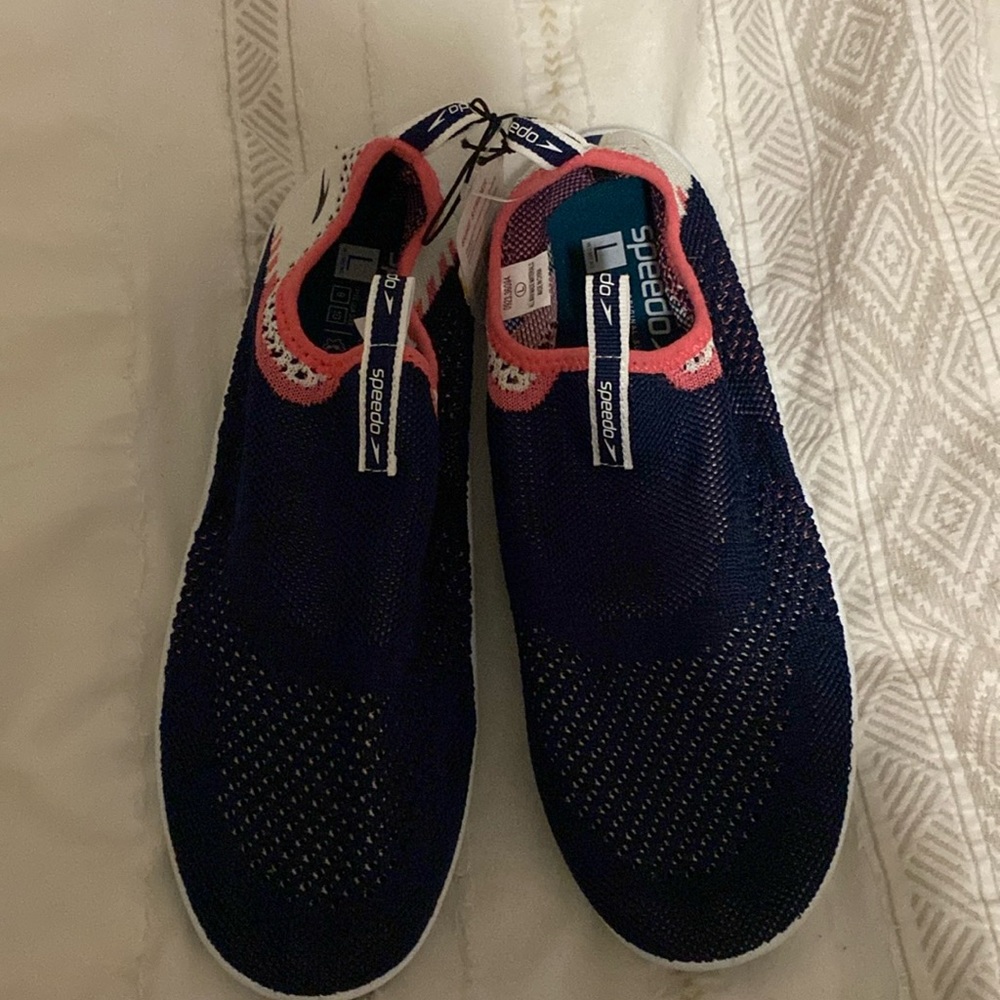 Speedo Women’s large swim shoes